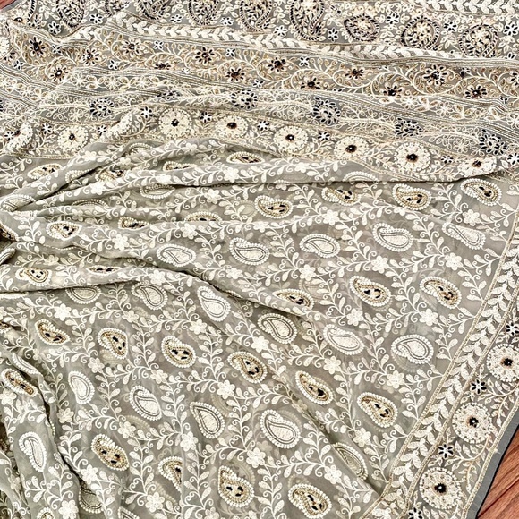 Designer Heavy Work Chikankari Saree - Picture 2 of 3